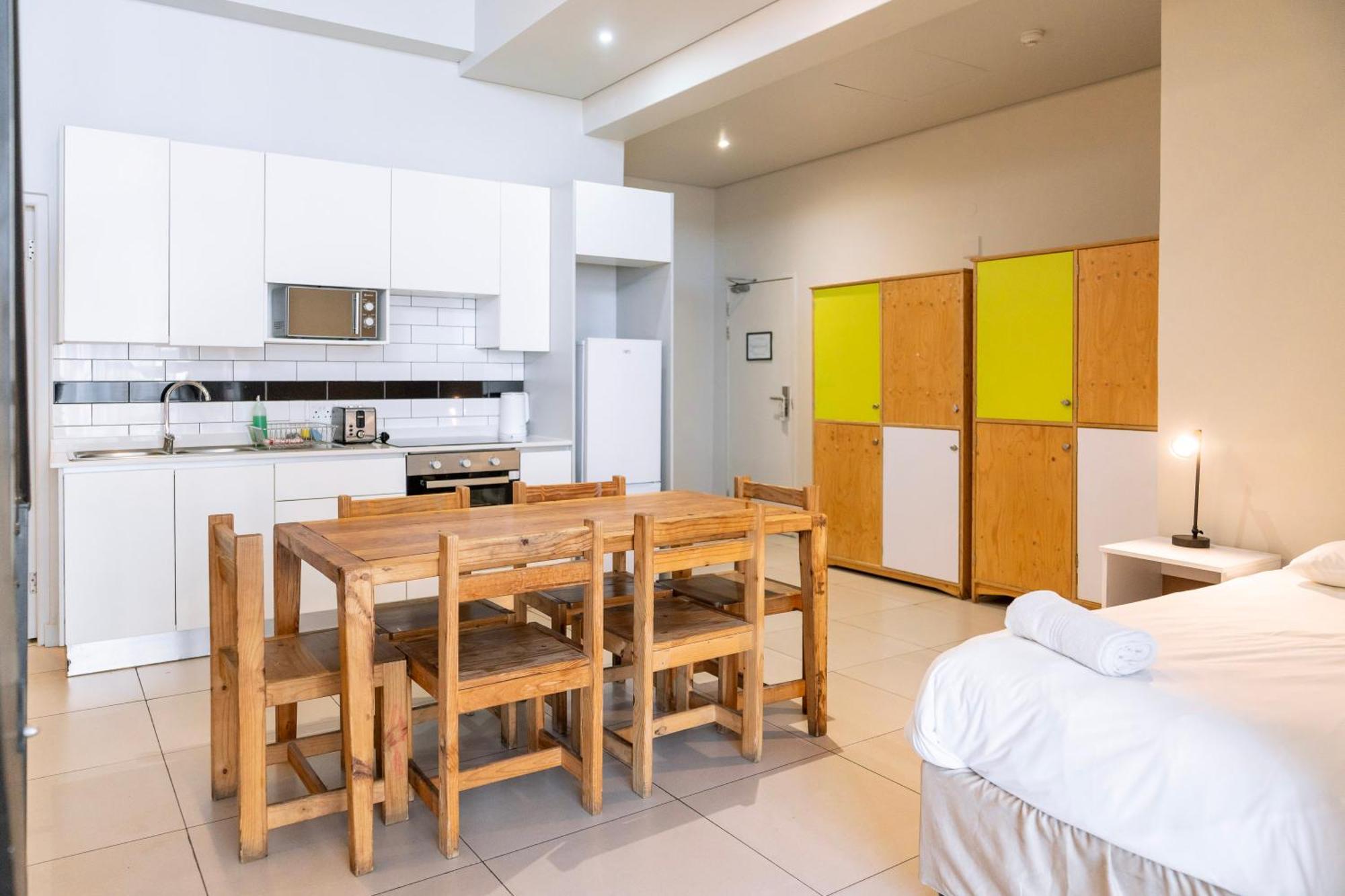 Hotel Mojo Hotel & Market 3*